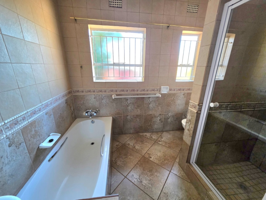 4 Bedroom Property for Sale in Panorama Free State